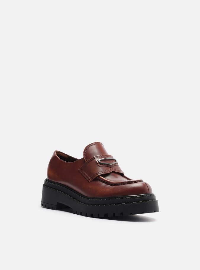 Mocassim Marrom Brush Couro Tratorado Tira Metal