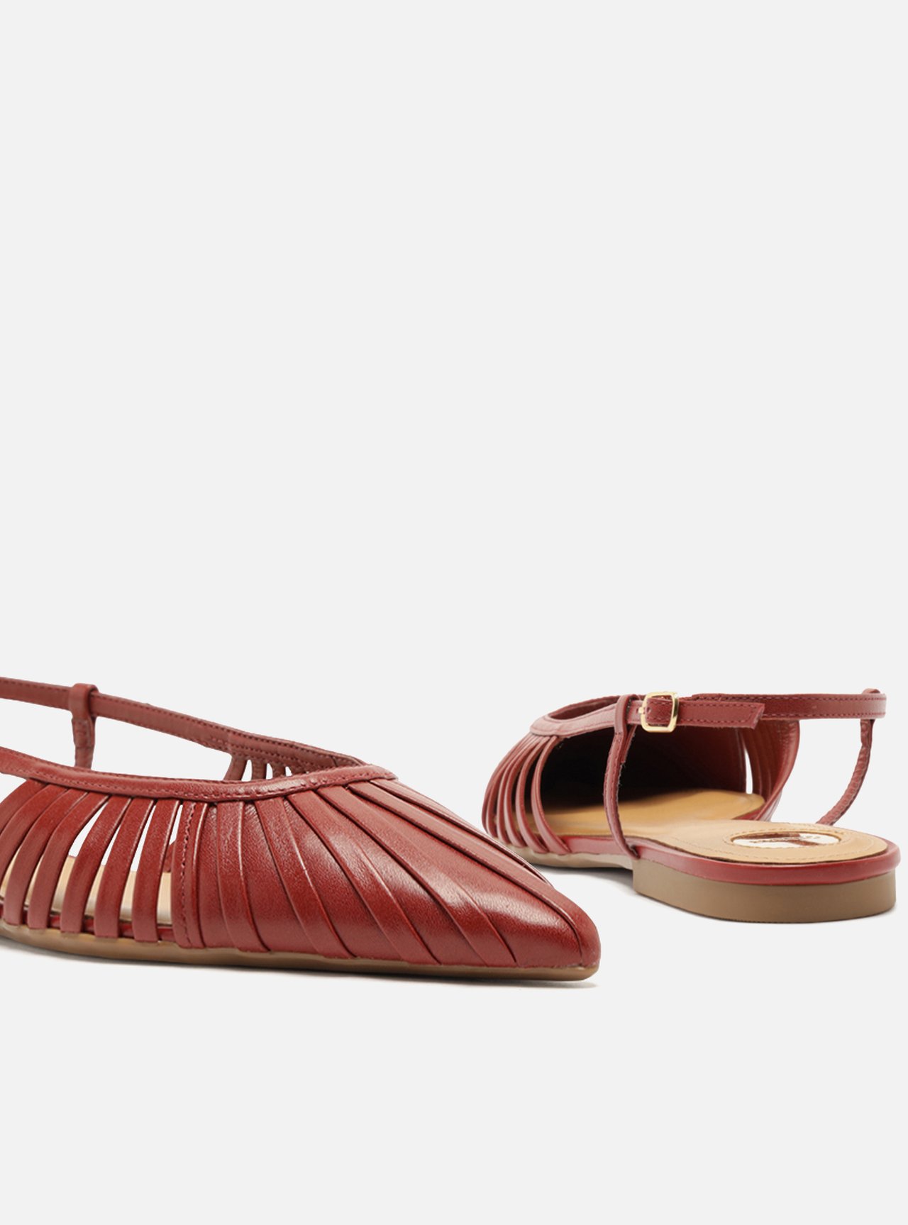 Sapatilha Vermelha Couro Bico Fino Slingback Tiras — foto 4