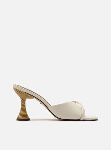 Mule Off White Couro Salto Médio Taça Tiras