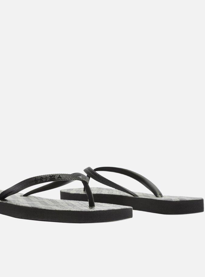 Chinelo de Dedo Preto Square Eletrizzante