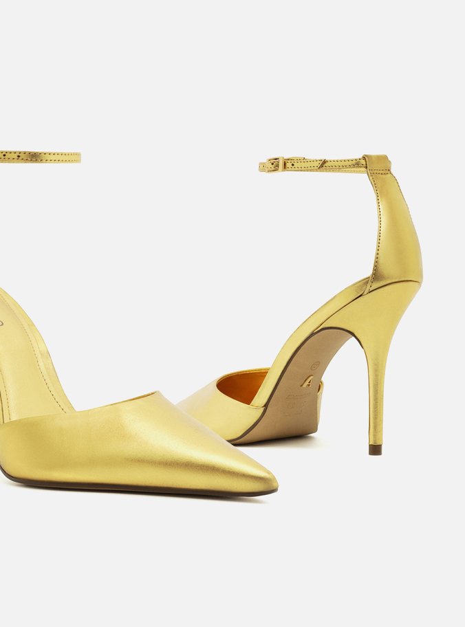 Scarpin Dourado Salto Fino