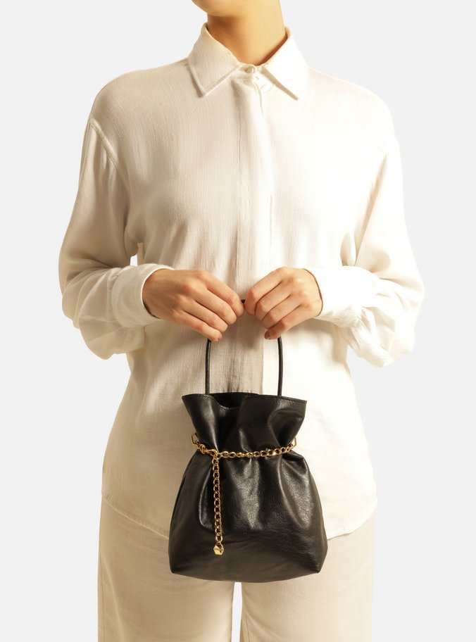 Bolsa Tiracolo Preta Couro Pequena Correntes