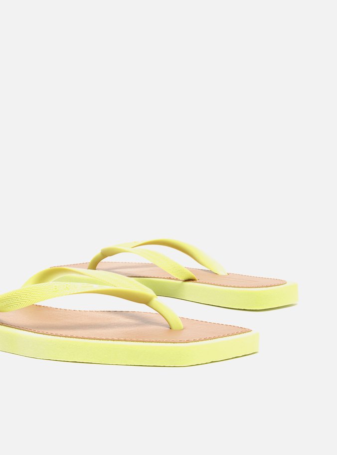 Chinelo de Dedo Amarelo Bico Quadrado Palmilha Brizza