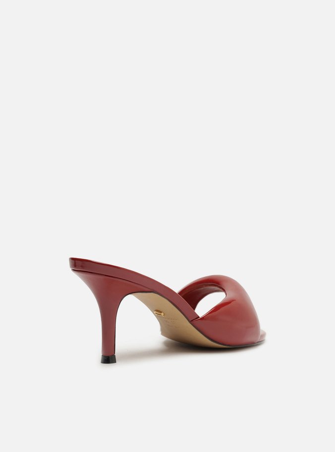 Mule Vermelha Verniz Salto Fino Tira Bold