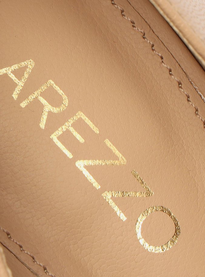 Scarpin Bege Couro Salto Fino Laço Maxi
