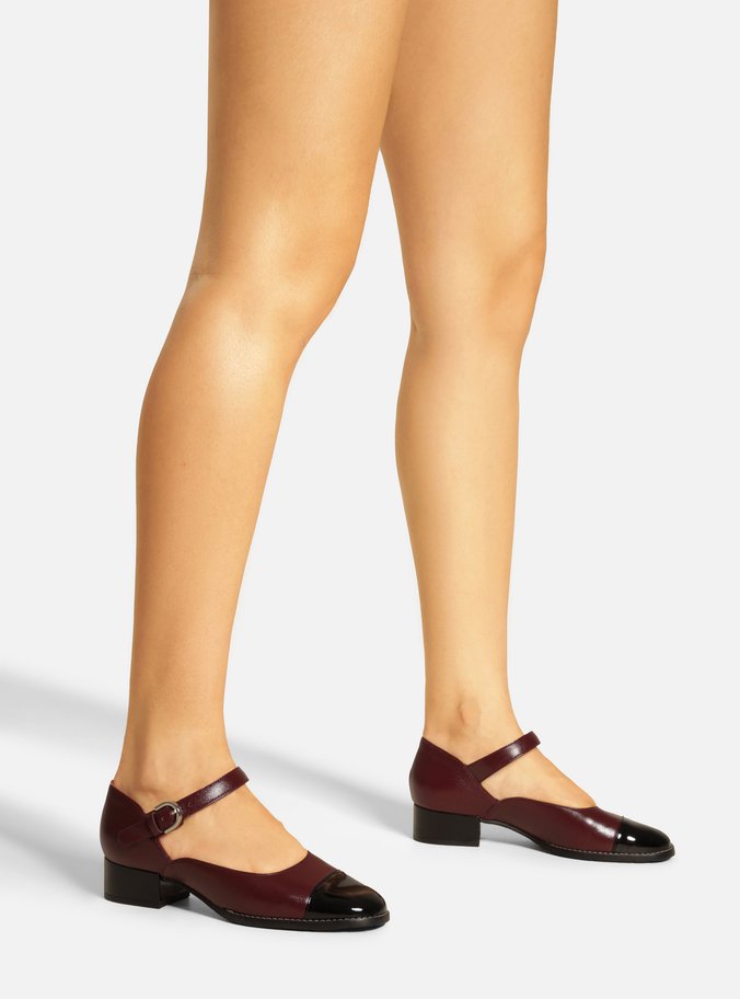 Sapato Boneca Vermelho Couro Bloco Cap Toe