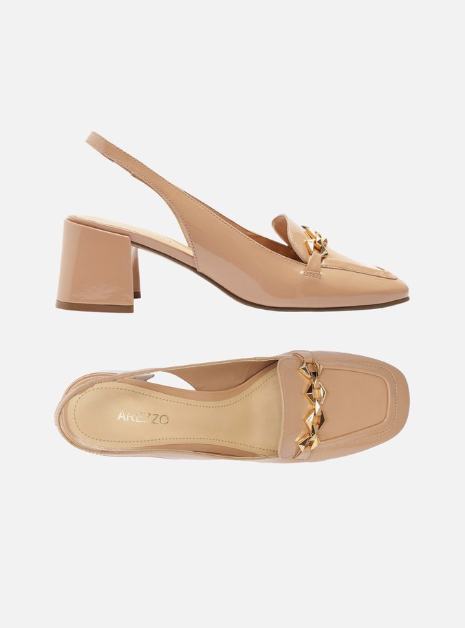 Loafer Nude Verniz Salto Bloco Metal Triângulo