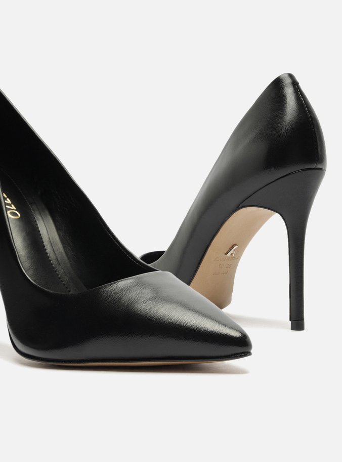 Scarpin Preto Couro Salto Alto Bico Fino