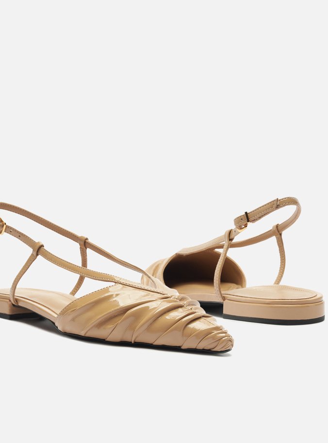 Sapatilha Nude Verniz Bico Fino Slingback