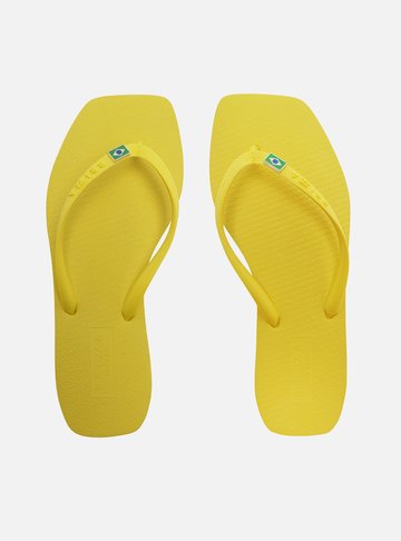Arezzo — Chinelo de Dedo Amarelo Básico Square Bandeira Brizza