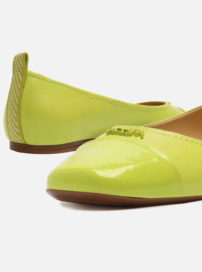 Sapatilha Verde Bico Quadrado Cap Toe
