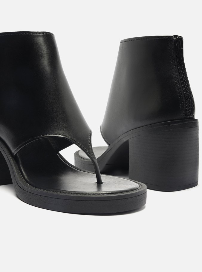 Sandal Boot Preta Couro Salto Bloco
