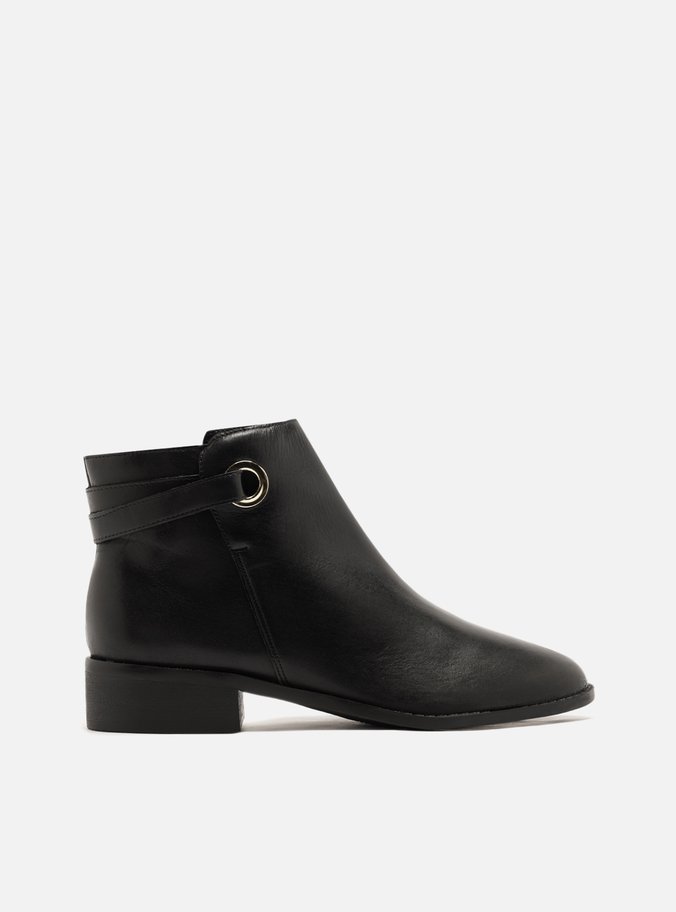 Bota Preta Couro Cano Curto Tiras Ilhós