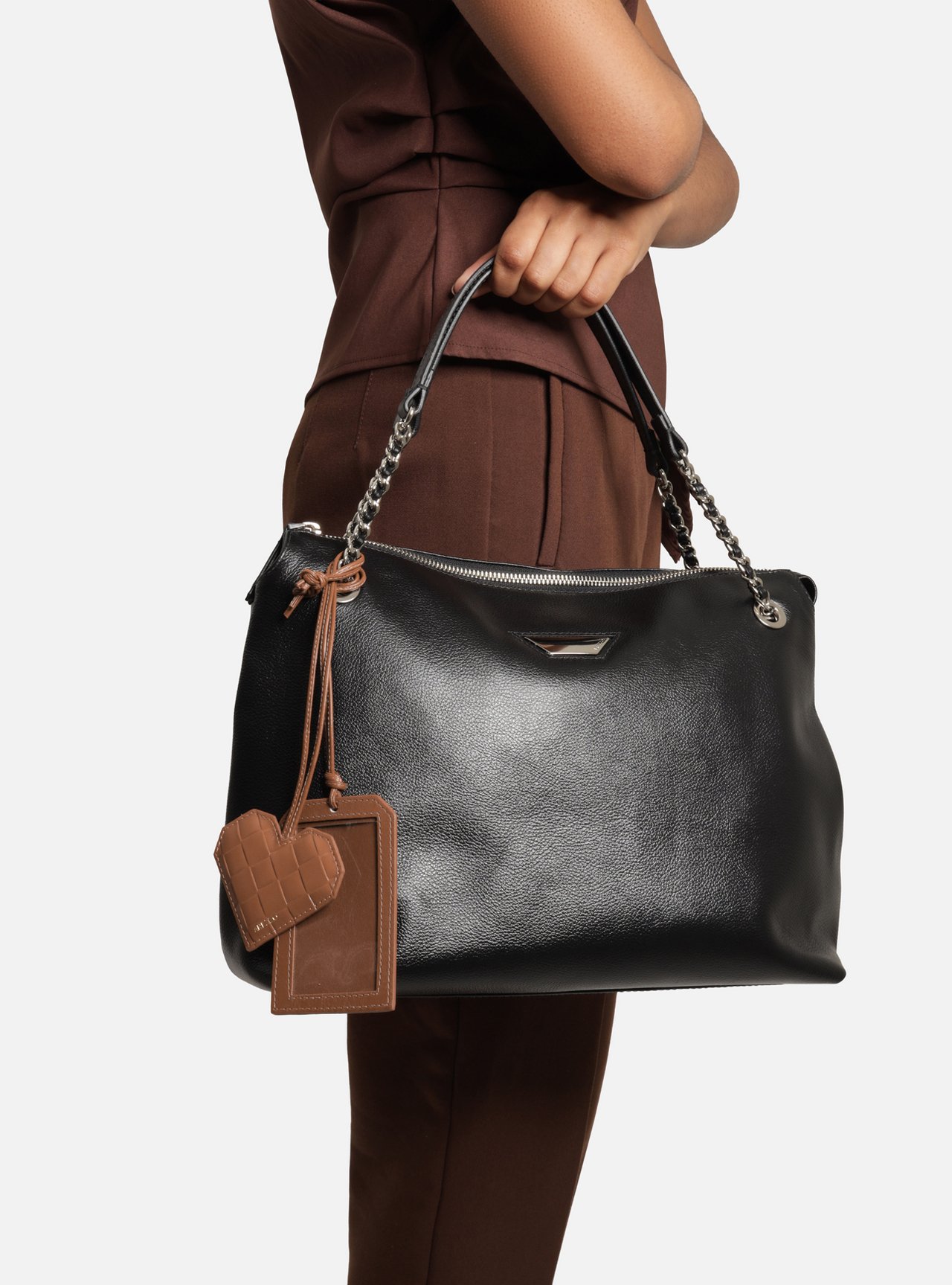 Acessório Bag Charm Marrom Couro Tressê Coração — foto 8