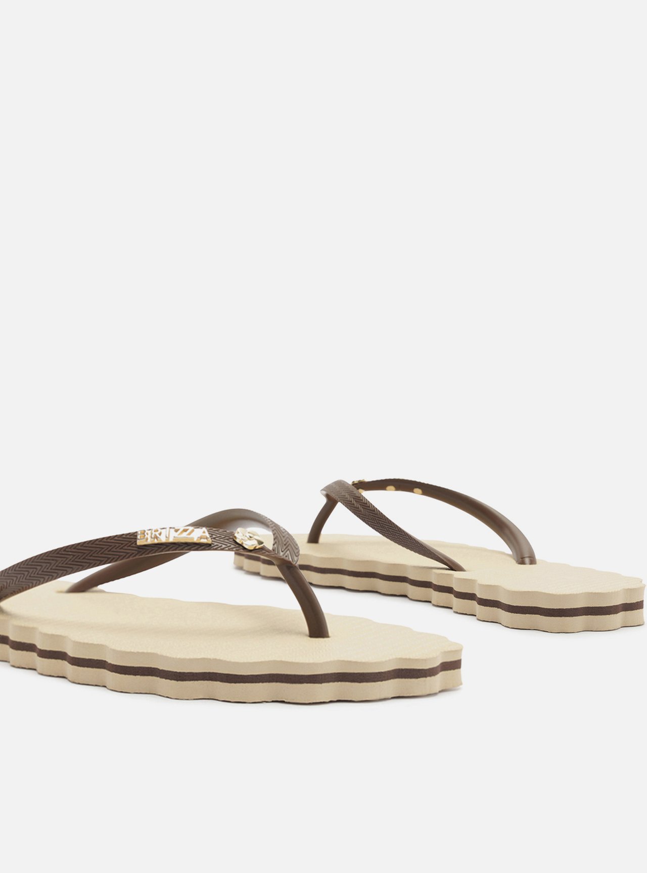 Chinelo de Dedo Marrom Flatform Metais Brizza — foto 4