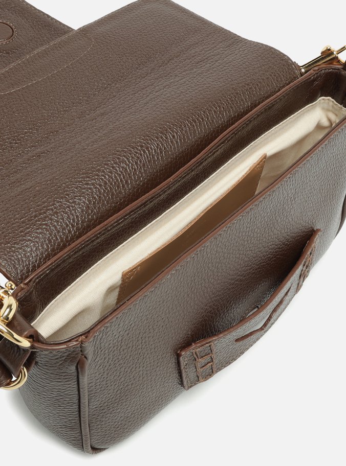 Bolsa Tiracolo Marrom Couro Média Detalhe Moeda