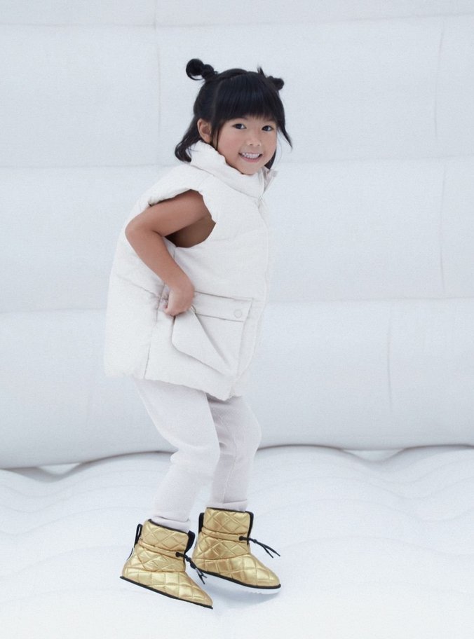 Bota Infantil Dourada Nylon Estofada