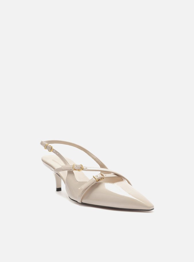 Scarpin Off-White Verniz Salto Médio Slingback Amélia