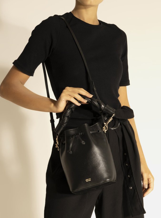 Bolsa Bucket Preta Couro Julia Média Alça