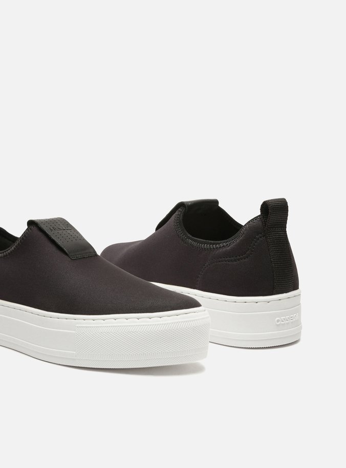 Tênis Flatform Preto Slip On