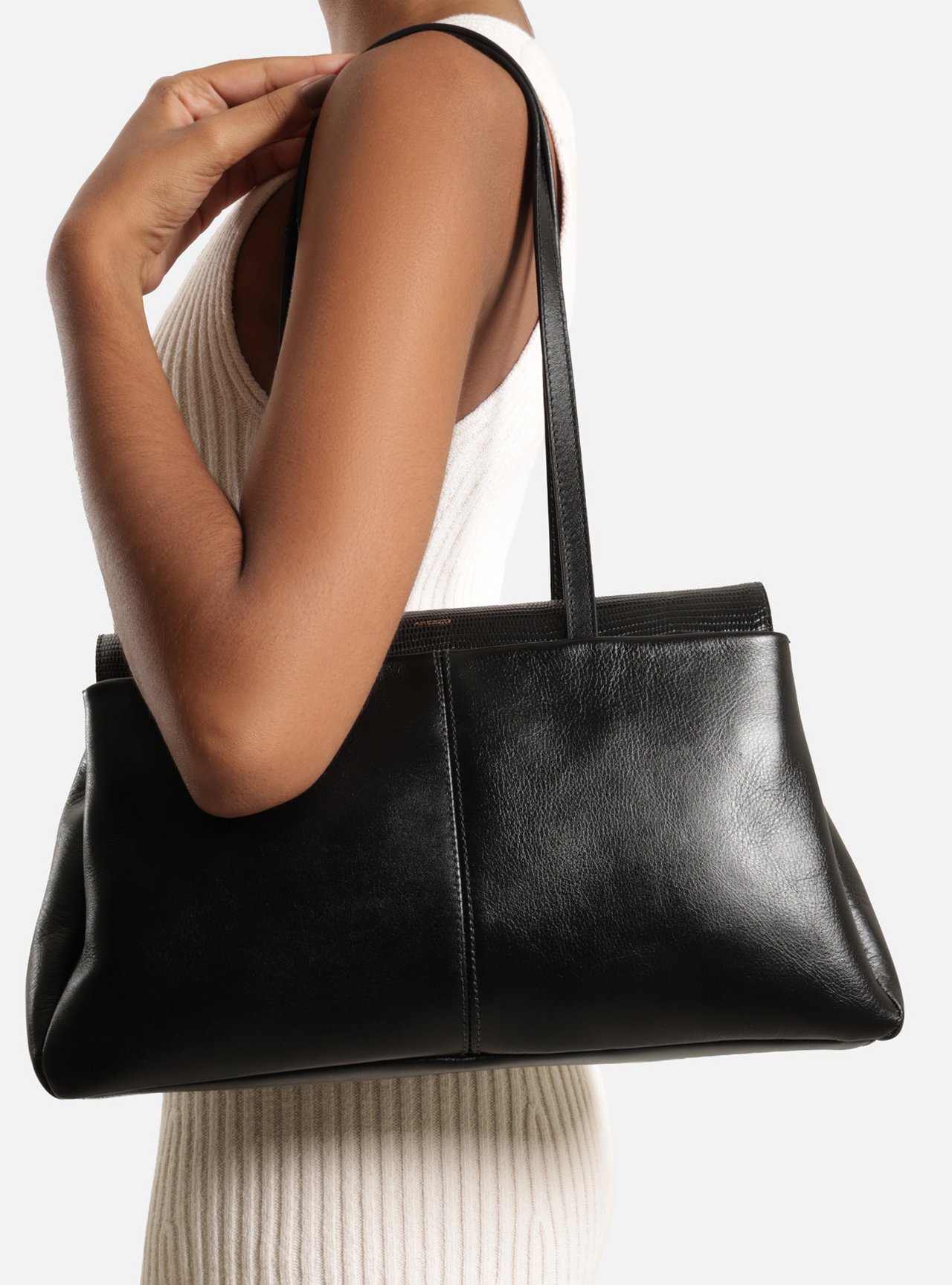 Bolsa Shopping Preta Couro Média — foto 6