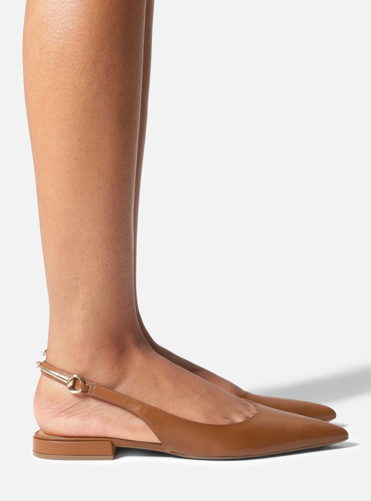 Sapatilha Marrom Couro Bico Fino Slingback Metais — foto 6