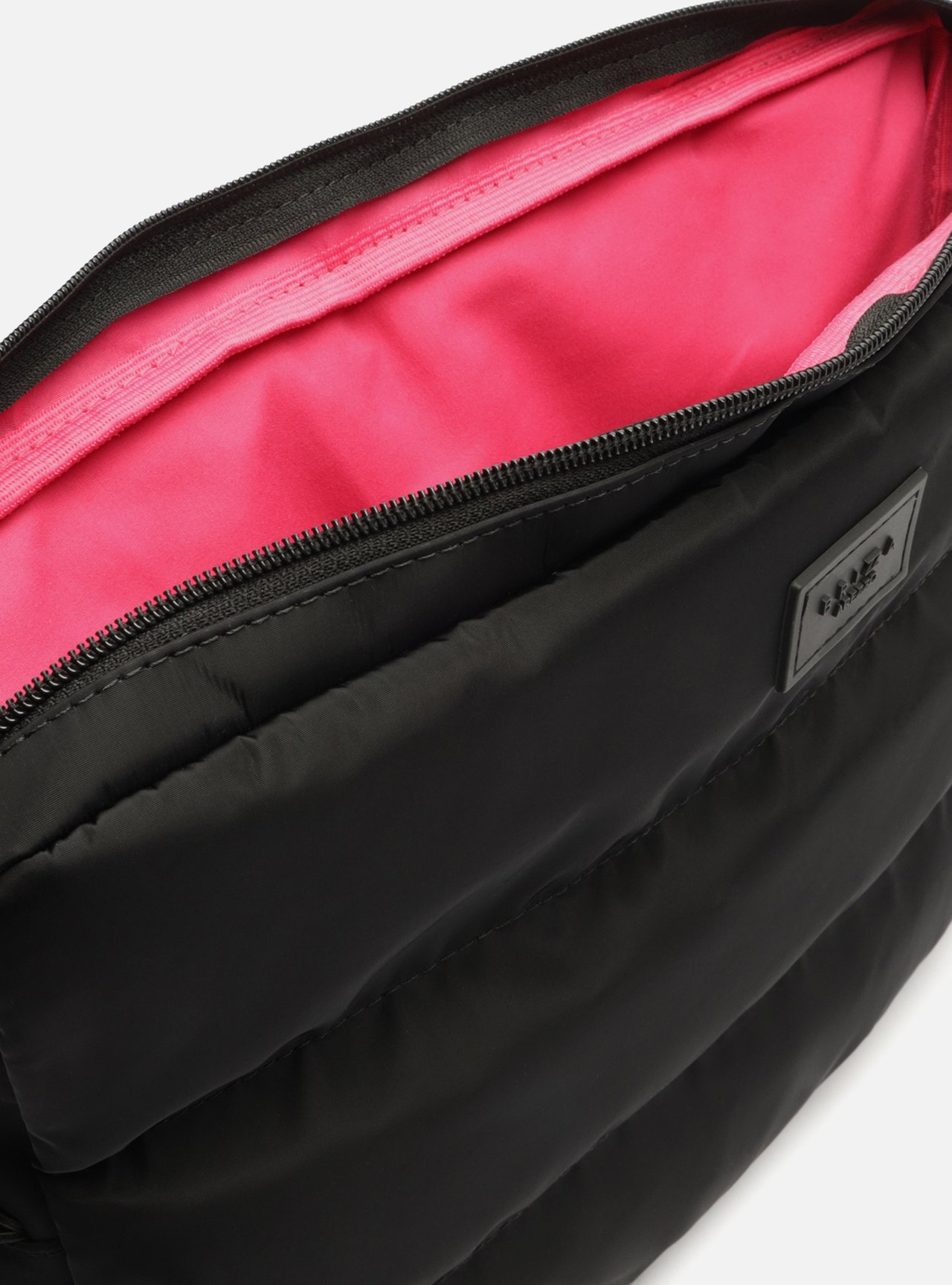 Porta Notebook Preto Nylon Gigi Médio — foto 4