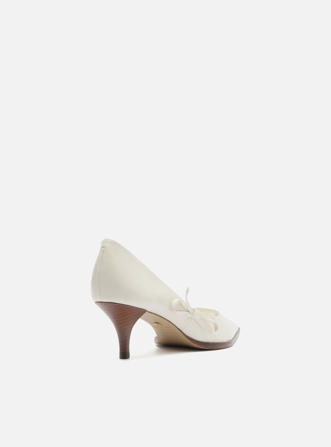 Scarpin Branco Couro Salto Kitten Laço