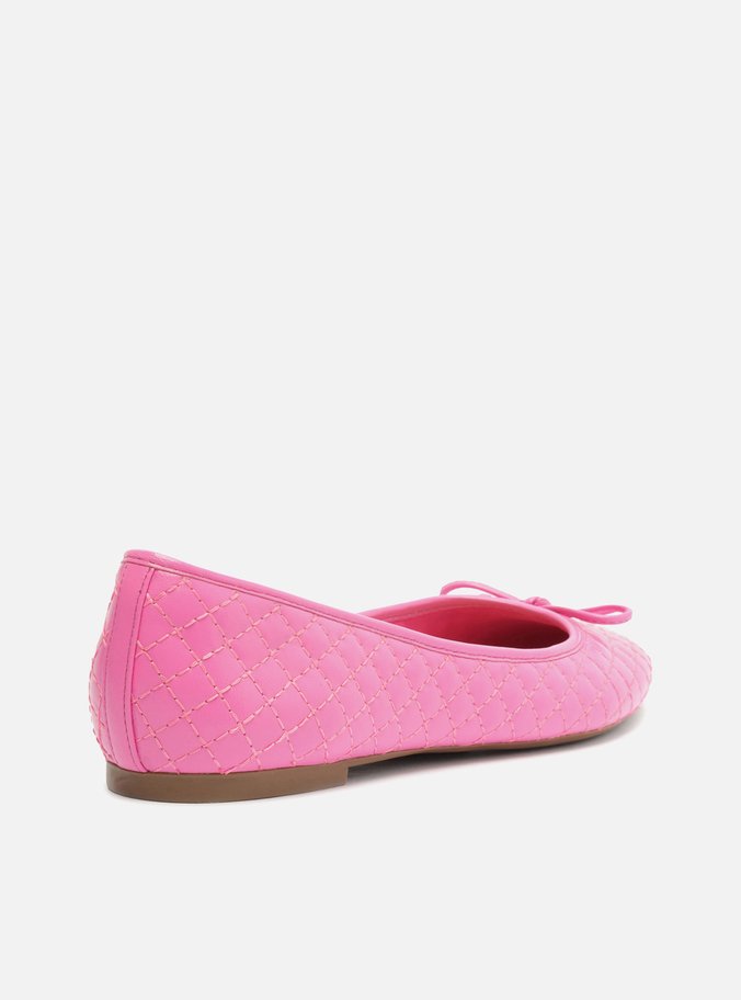 Sapatilha Rosa Matelassê Bico Redondo