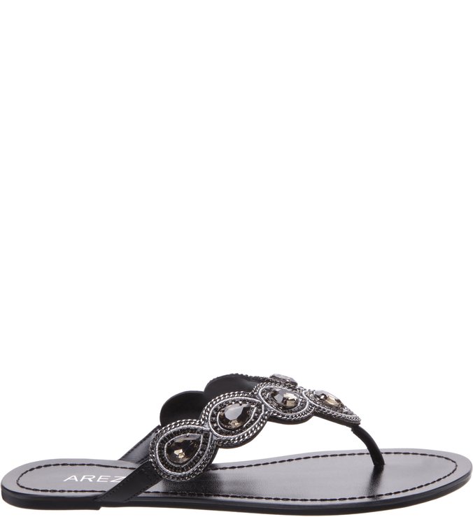Chinelo Pedrarias Preto