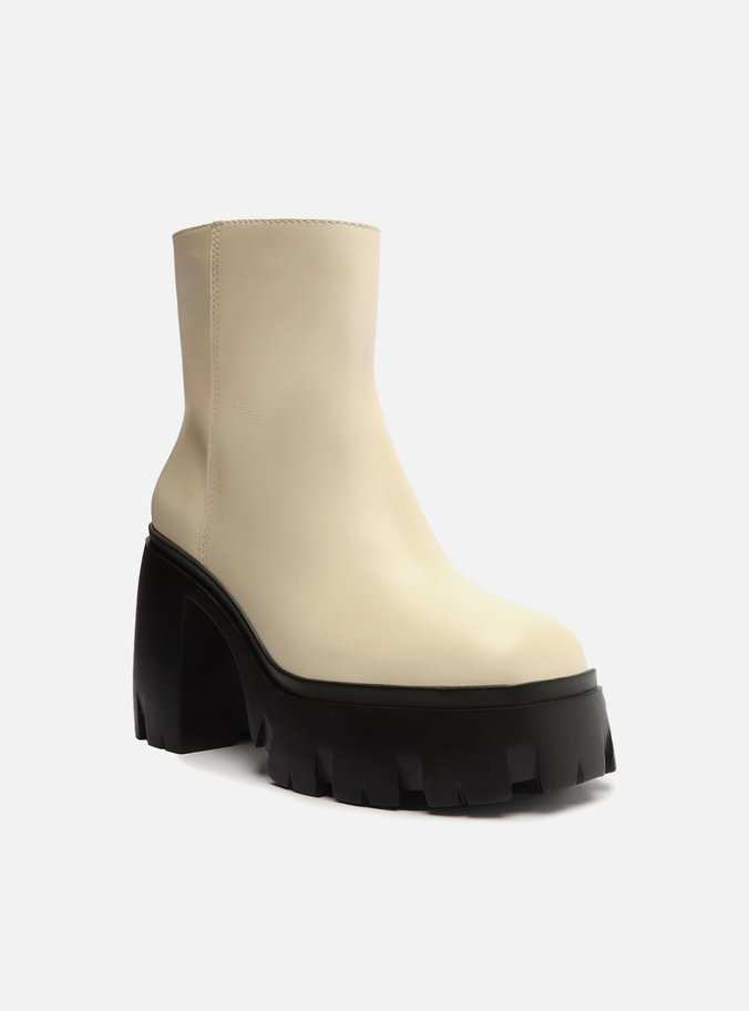 Bota Off-White Couro Cano Médio Salto Bloco Tratorada