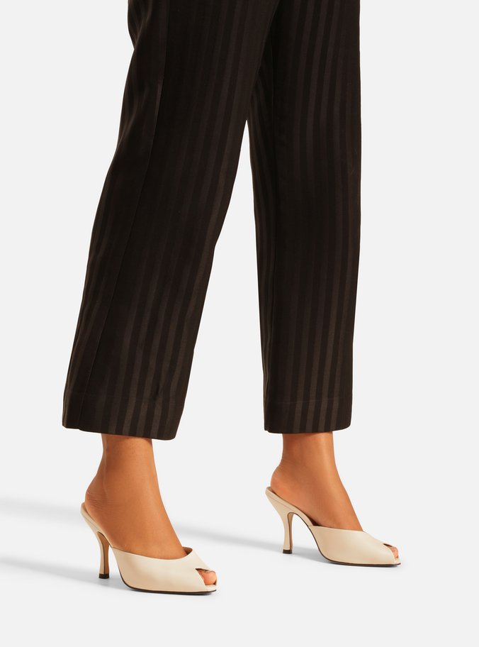 Mule Peep Toe Branca Couro Salto Alto