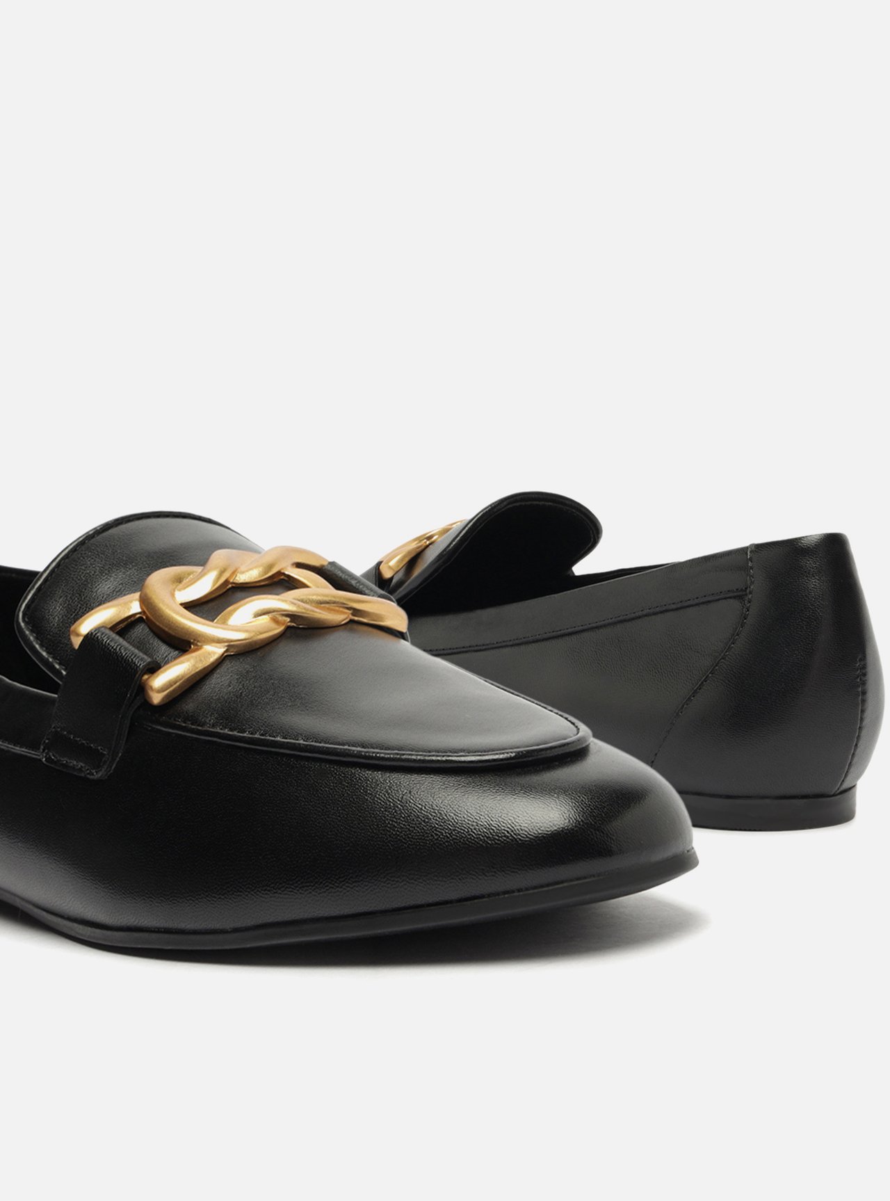 Mocassim Preto Couro Metal Trança — foto 4