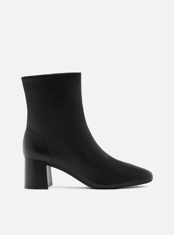 Bota Preta Couro Cano Curto Salto Médio Zíper