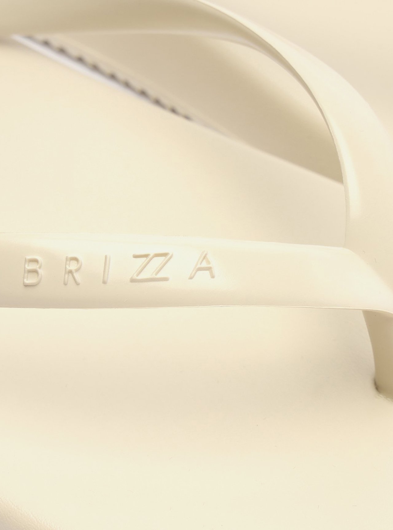 Chinelo de Dedo Tira Injetada Off-White Brizza Jelly — foto 6