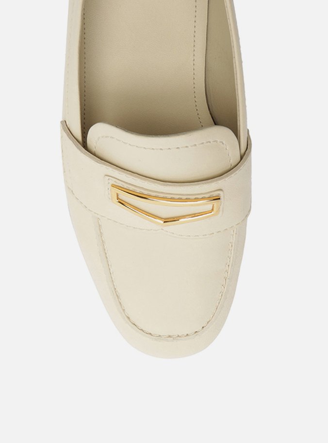 Mocassim Branco Couro Tira Metal