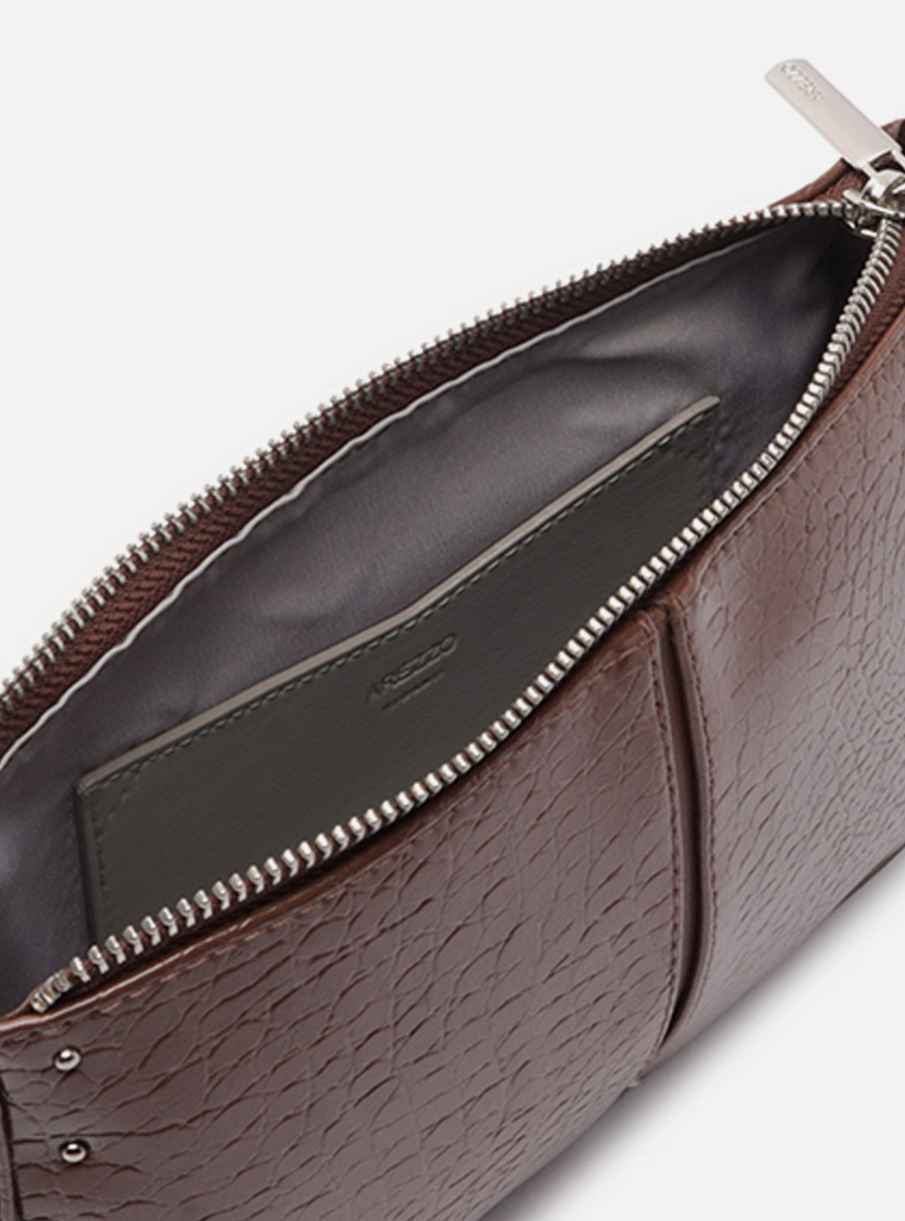 Bolsa Tiracolo Marrom Croco Pequena Rebites — foto 4