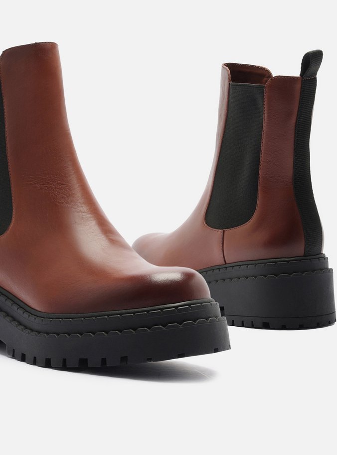Bota Caramelo Couro Cano Curto Tratorada Elástico
