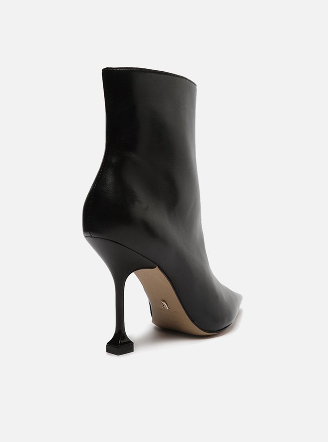 Bota Preta Couro Cano Médio Salto Fino