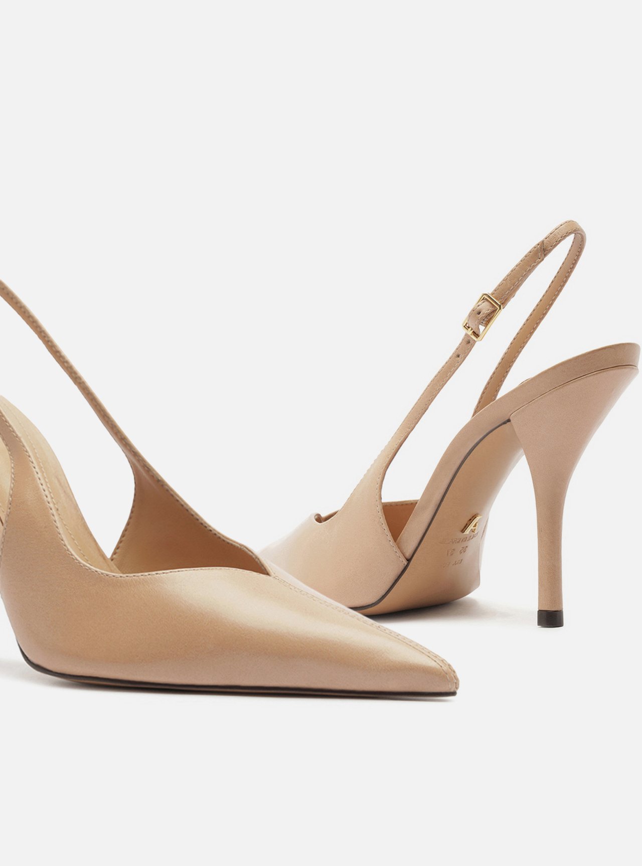 Scarpin Nude Couro Salto Fino Slingback — foto 4