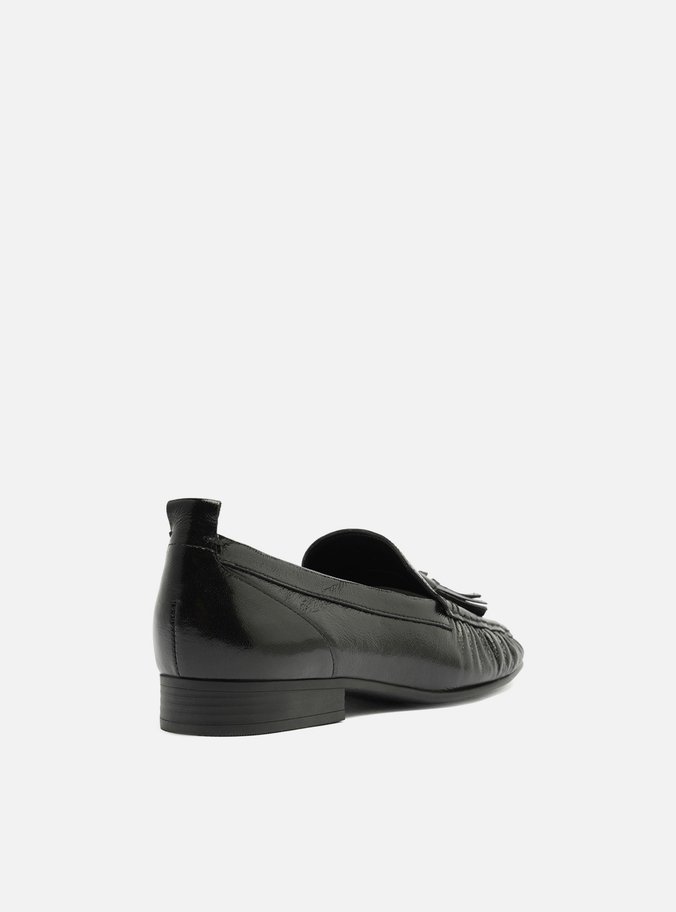 Mocassim Preto Couro Bico Redondo Barbicacho