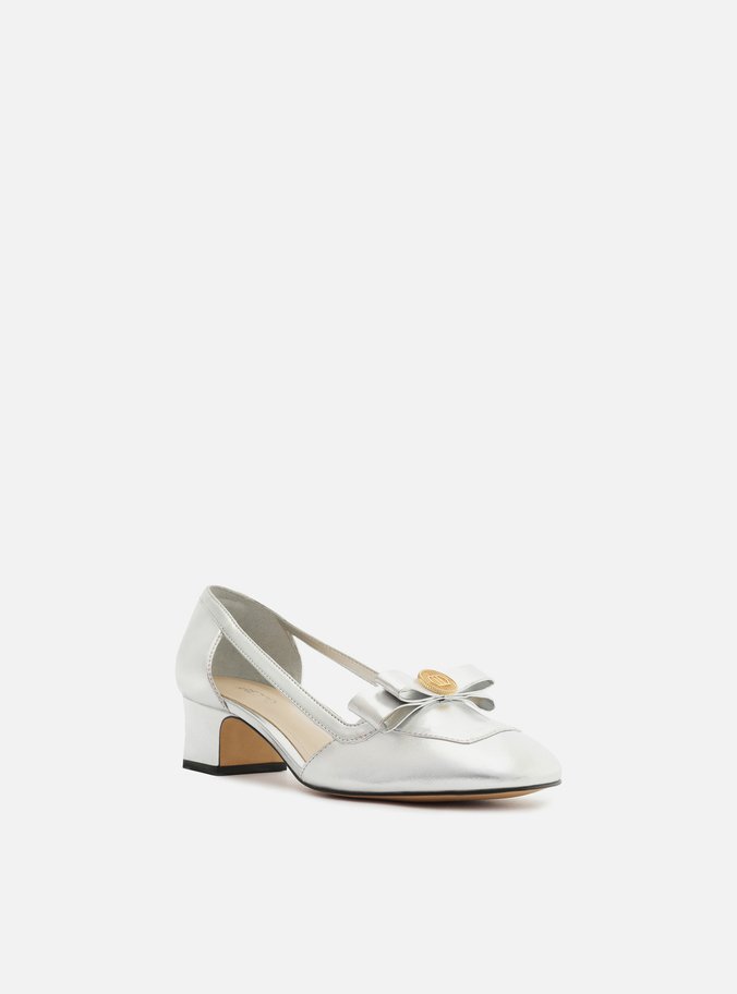 Scarpin Prata Vazado Laço Medalha