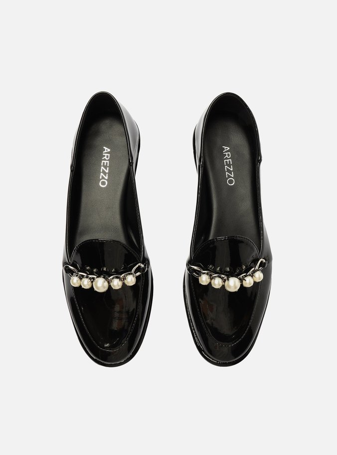 Mocassim Preto Verniz Pérolas