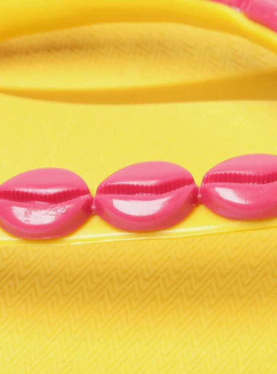 Chinelo Bico Quadrado Amarelo Búzios Brizza