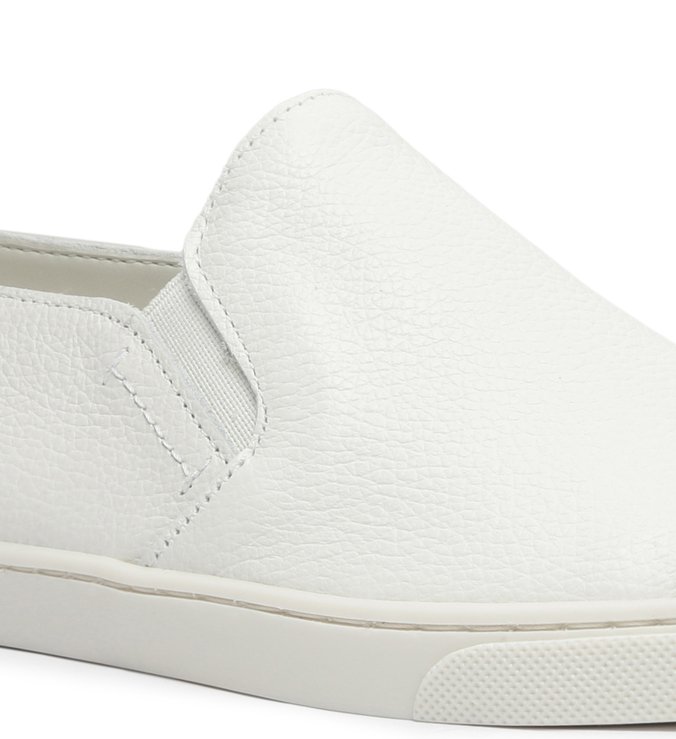 Tênis Slip On Branco Couro ZZ Mov
