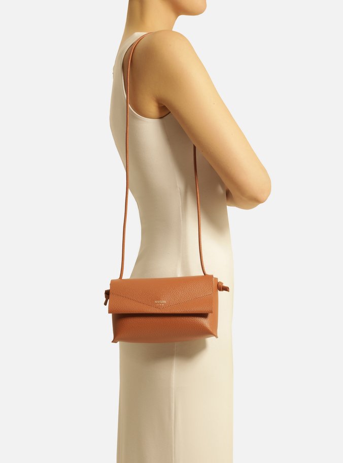 Bolsa Tiracolo Marrom Pequena Costuras