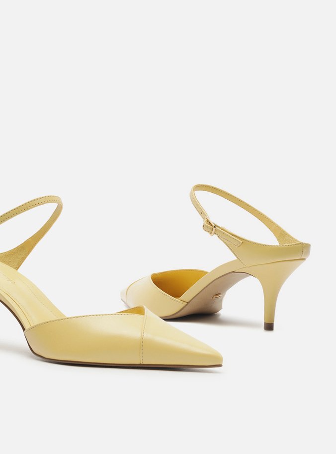Mule Amarela Couro Salto Kitten Tira Instep