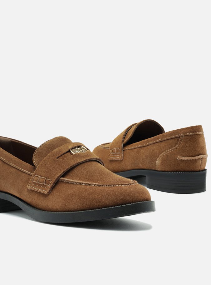 Mocassim Marrom Suede Bico Redondo Medalha