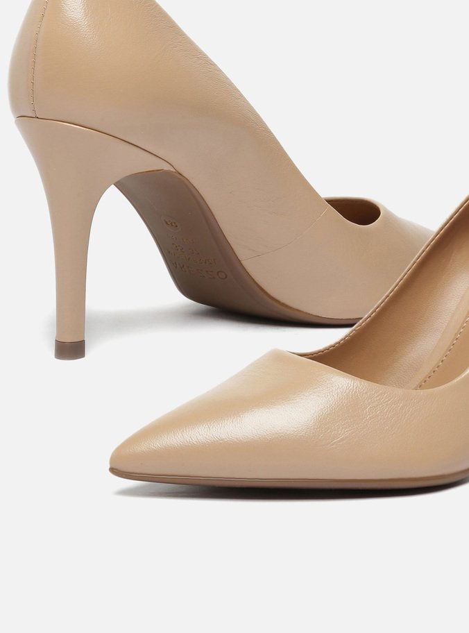 Scarpin Couro Nude Bico Fino