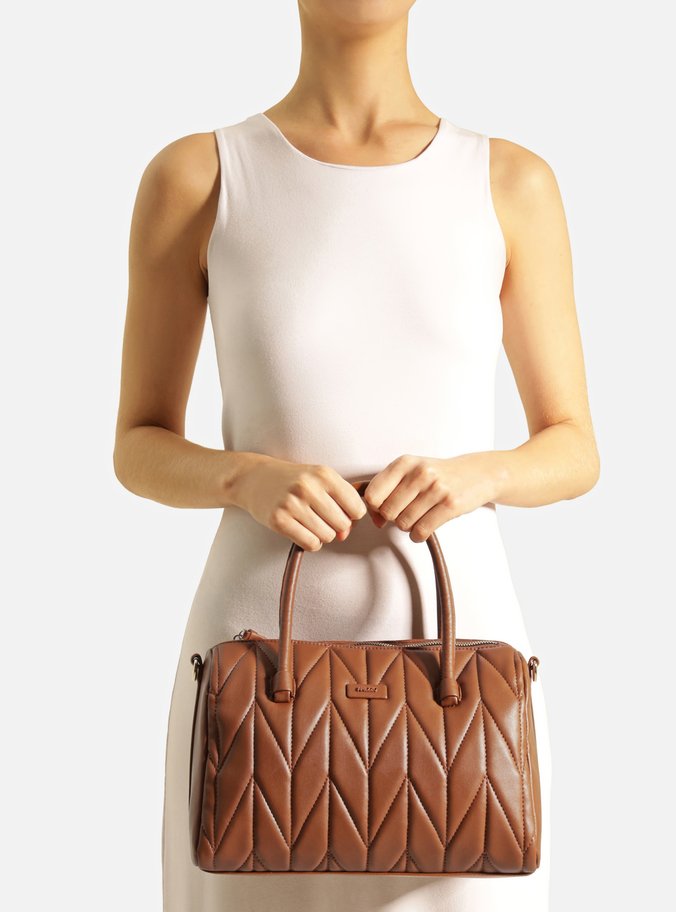 Bolsa Tiracolo Marrom Matelassê Média